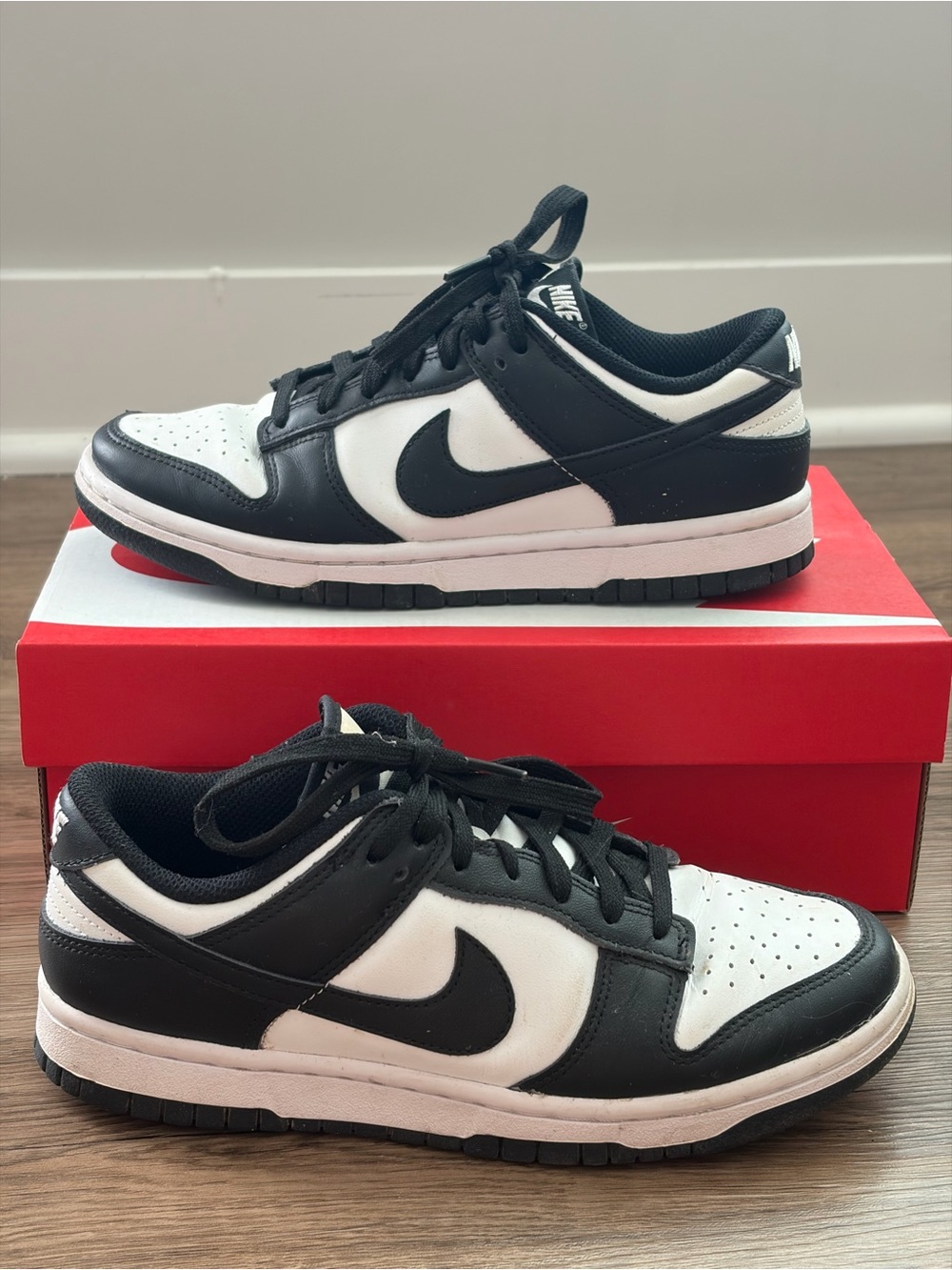 Nike Women's Dunk Low Pandas Size 7